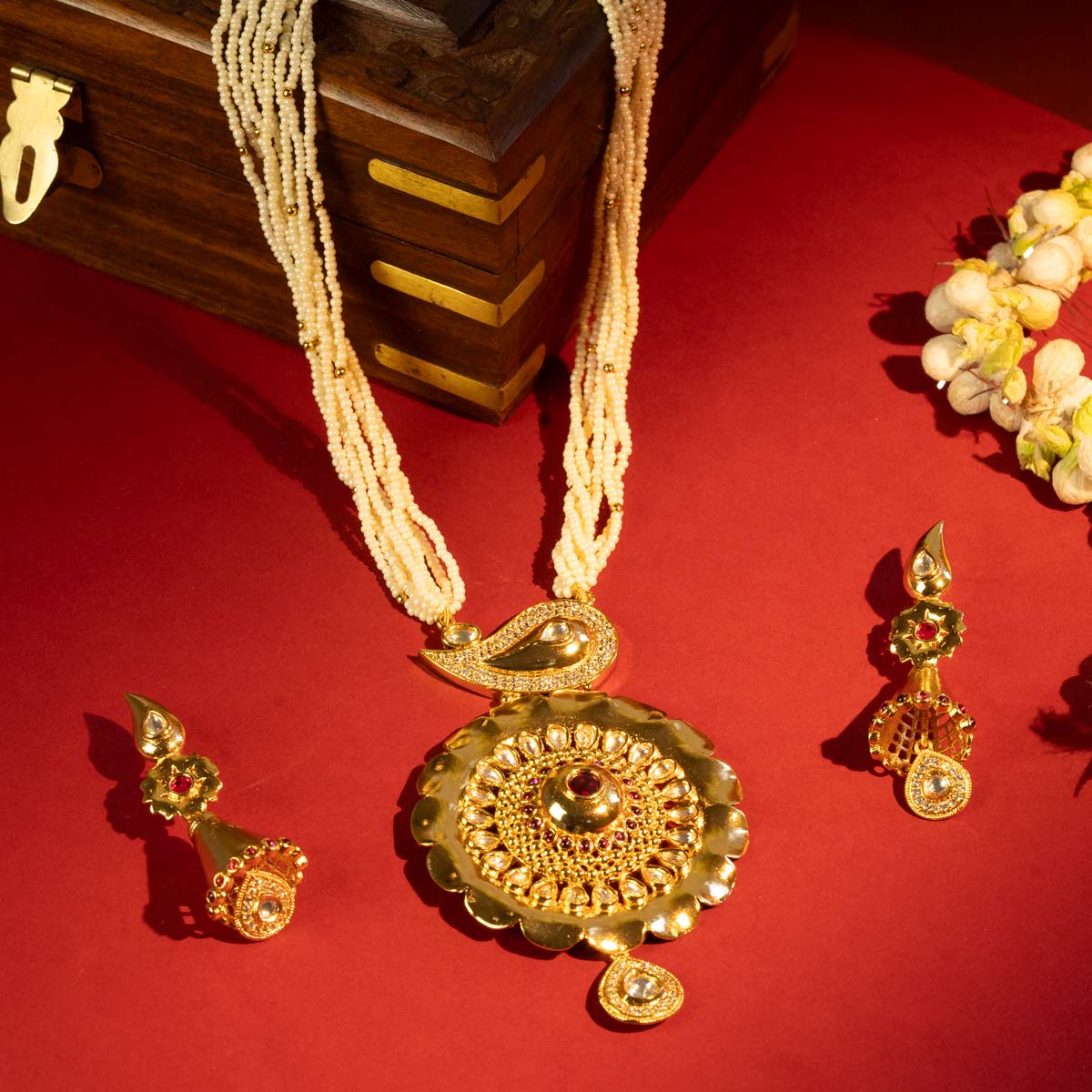 Chandrika Gold Pendant Set