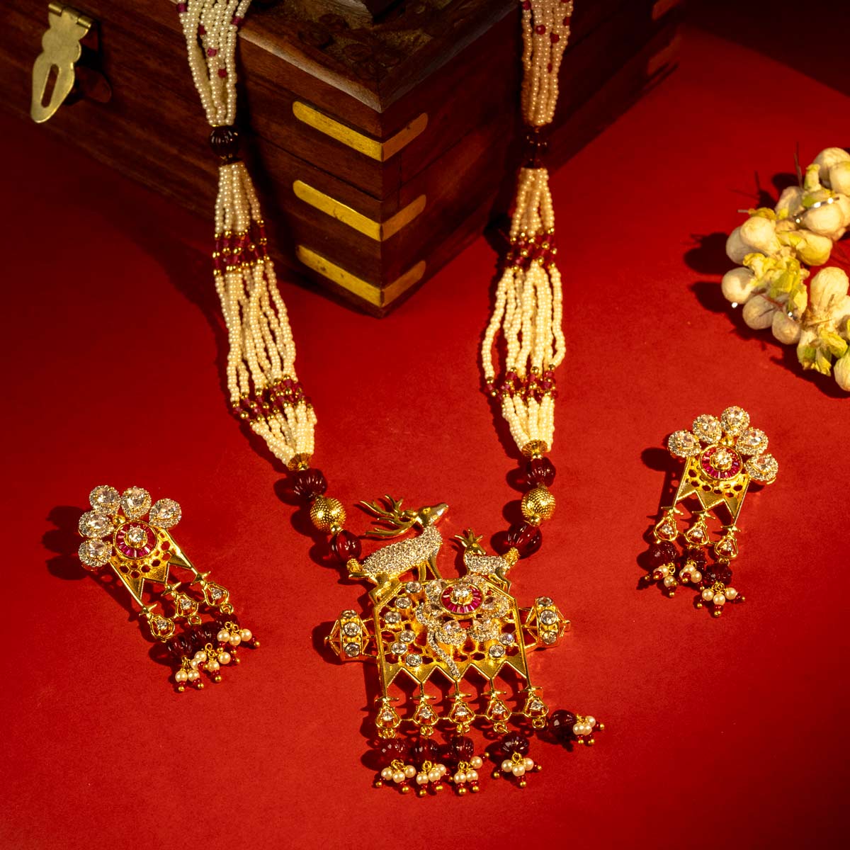 Mayura Pearl Necklace Set