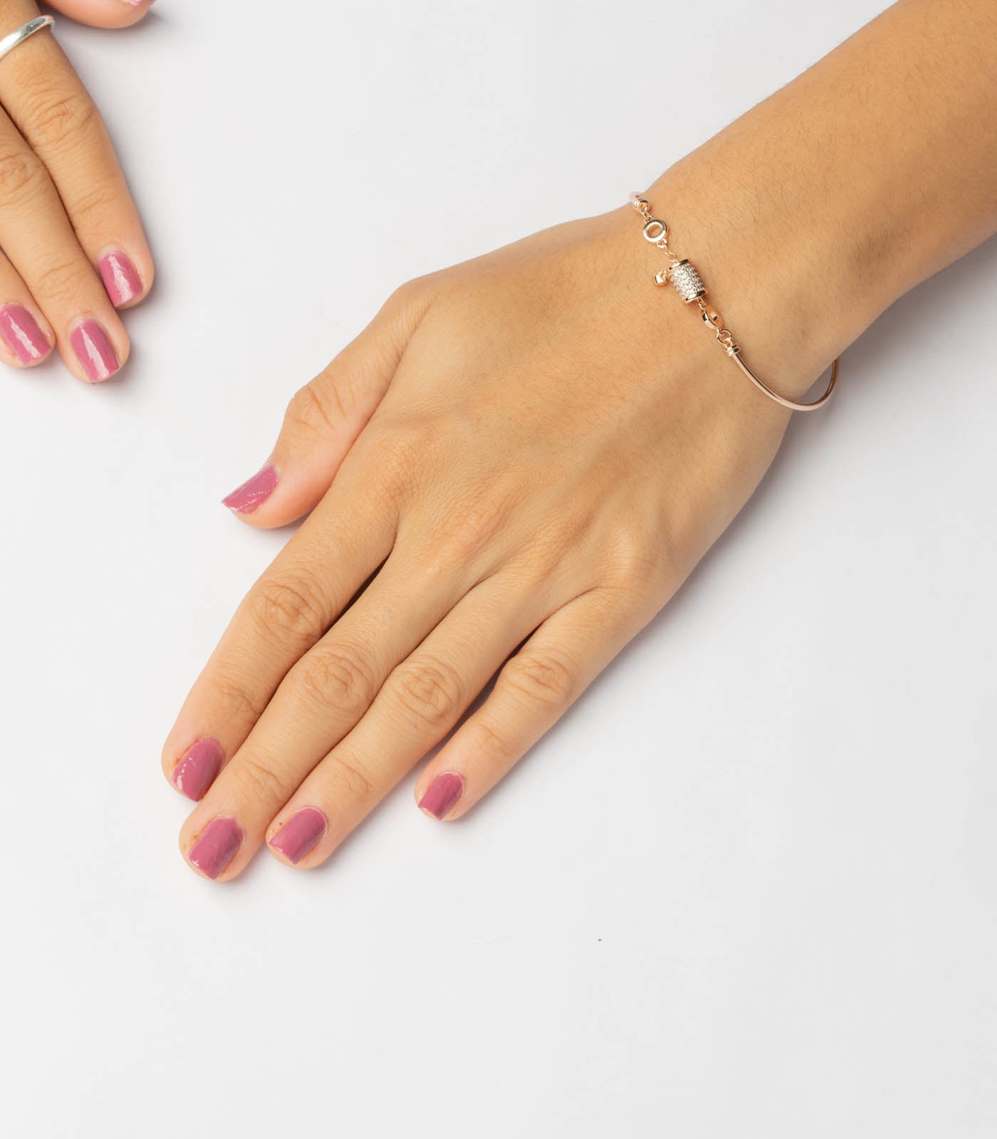 Classic Shiny Stone Bracelet