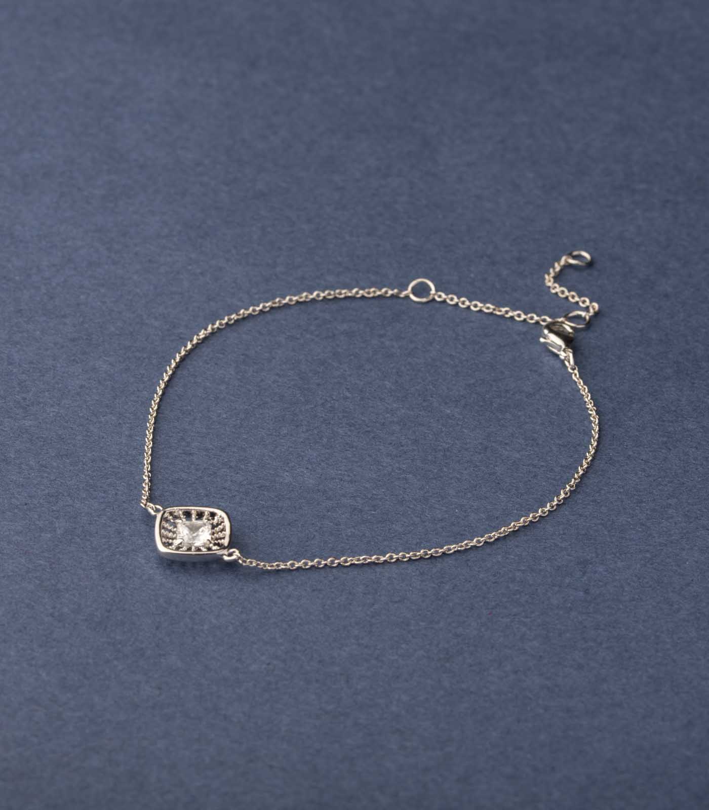 Charming Subtle White Bracelet