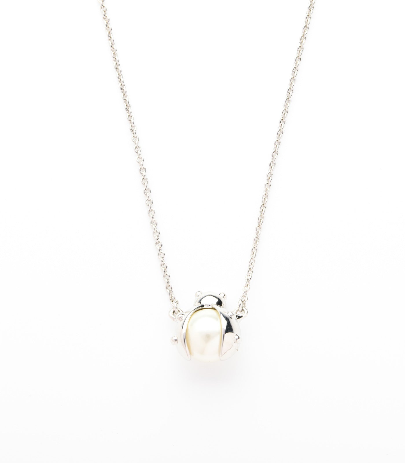 Single Pearl Pendant Necklace
