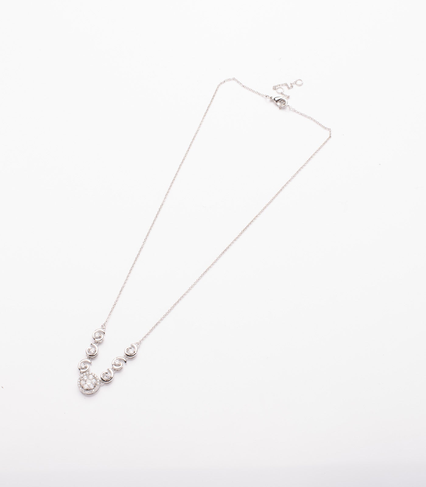Stylish Circular Pendant Necklace