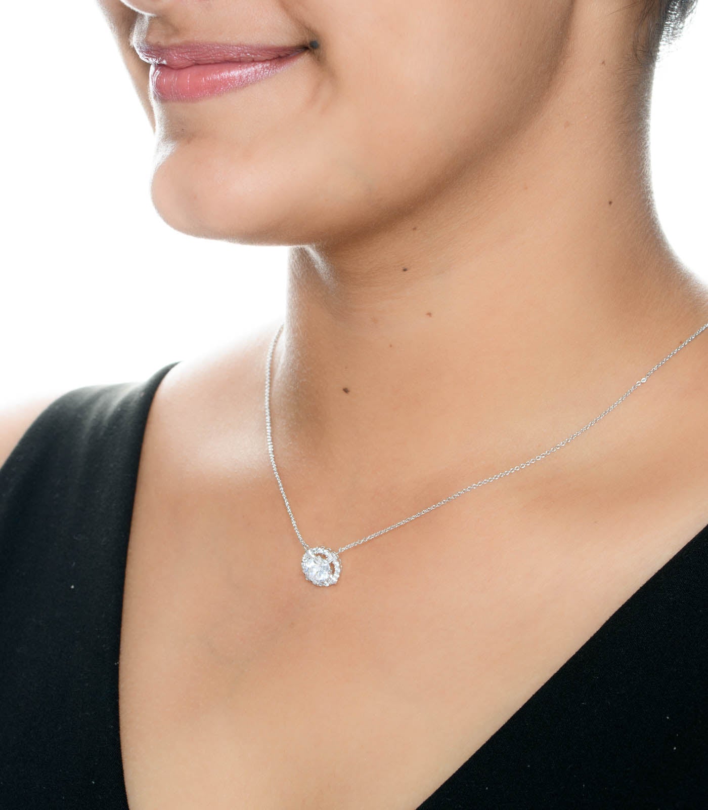 Trending Radiant Crystal Necklace