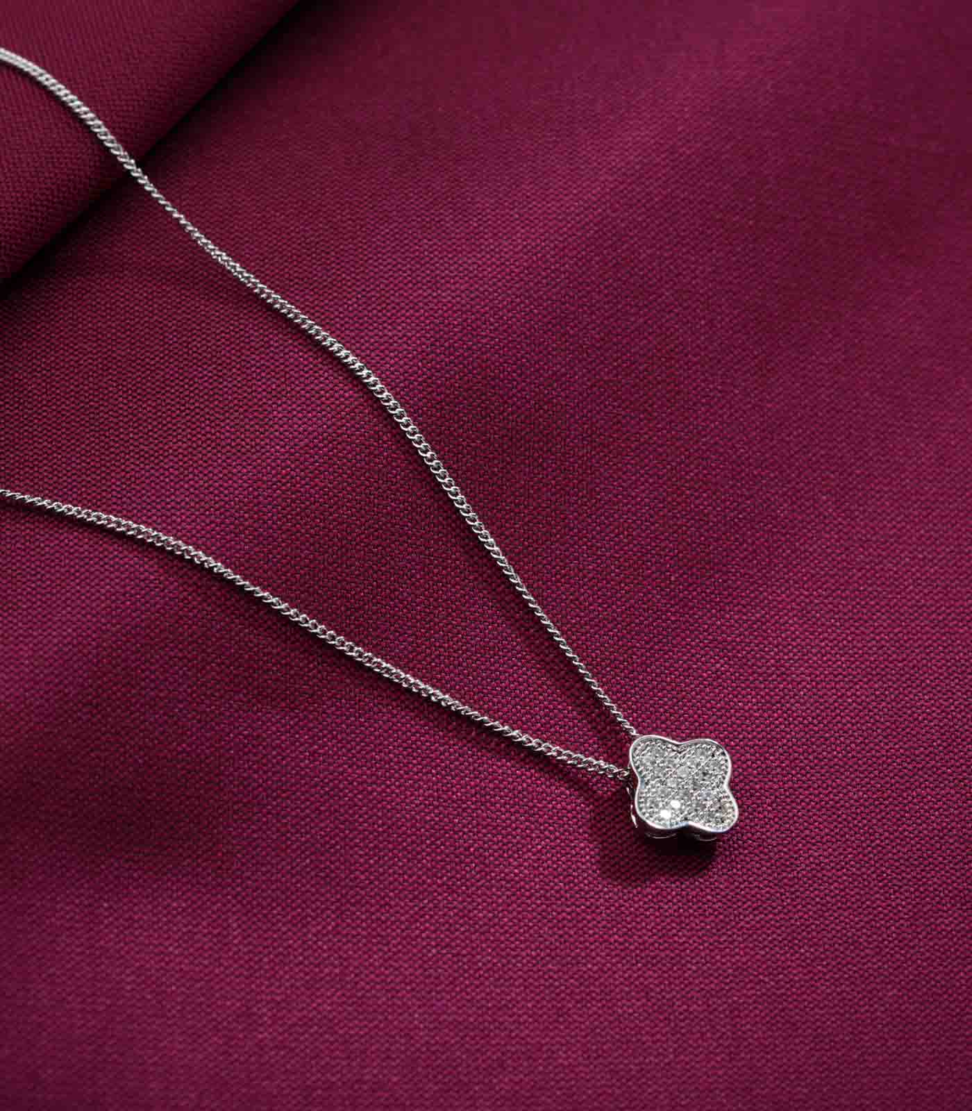 Floral Pendant Necklace