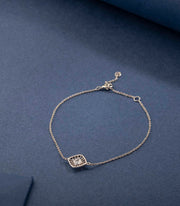Charming Subtle White Bracelet (Brass)