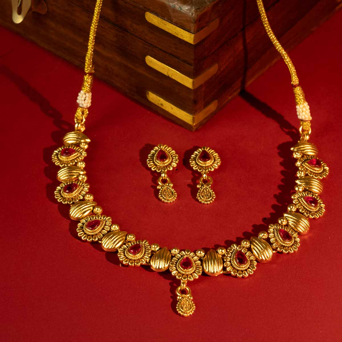Regal Bloom Ruby Necklace Set