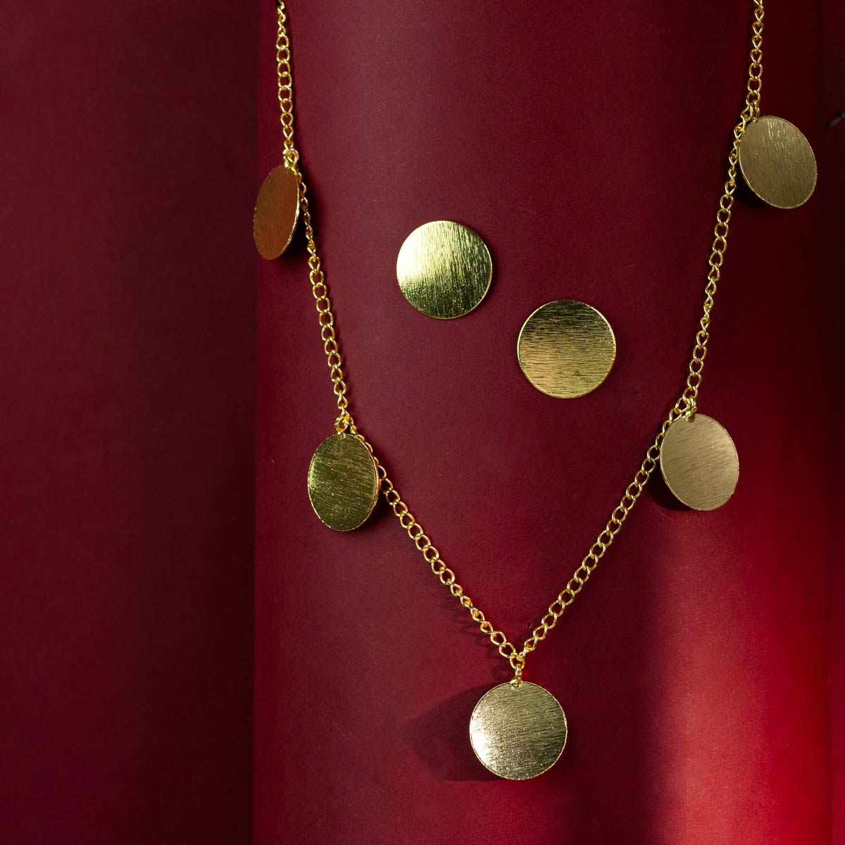 Gold-Plated Disc Pendant Necklace Set