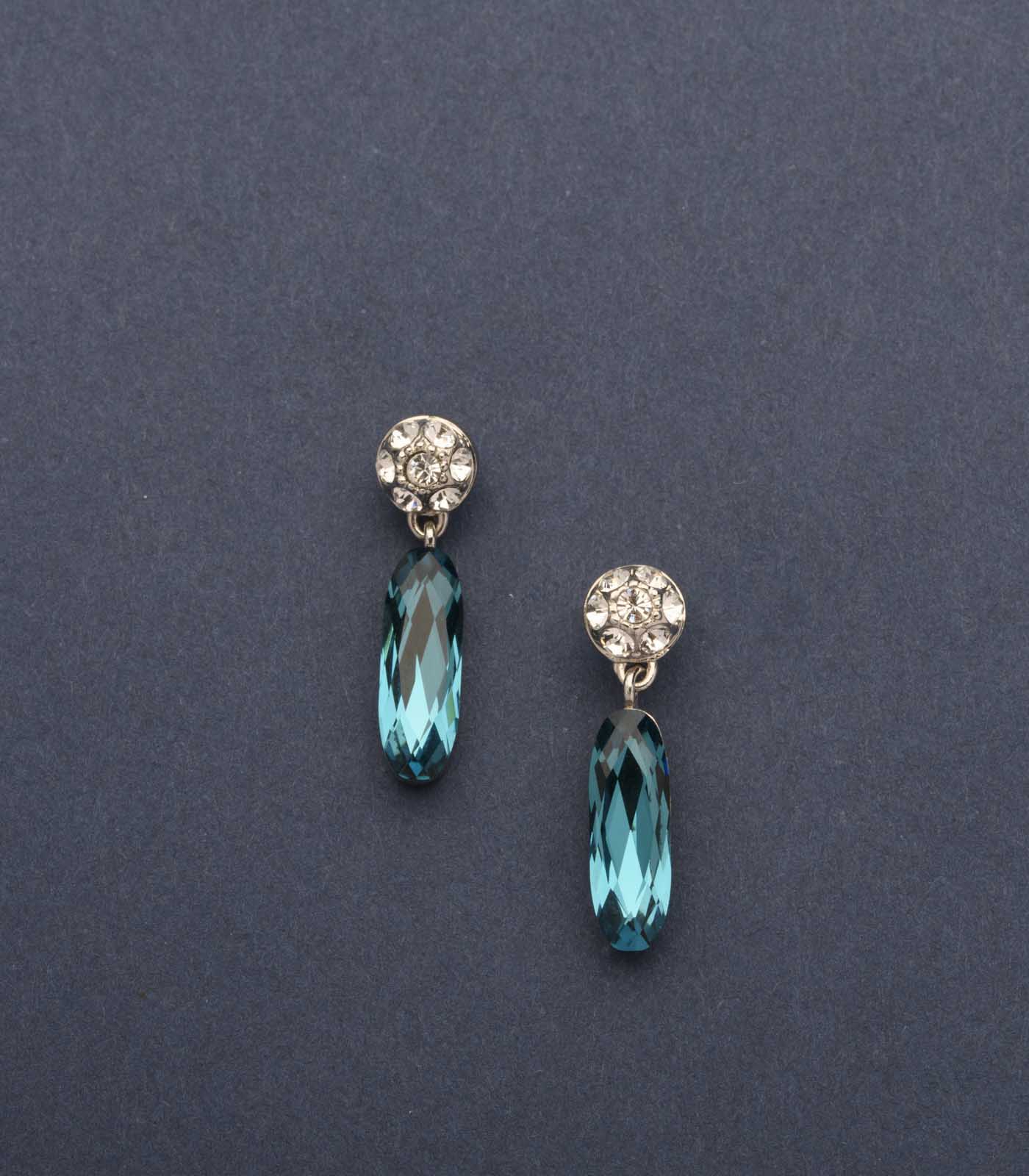 Elegant Fallig Blue Gemstones Tops (Brass)