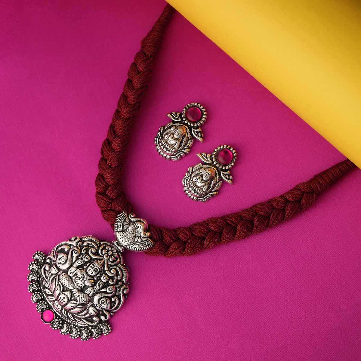 Gauri Necklace Set