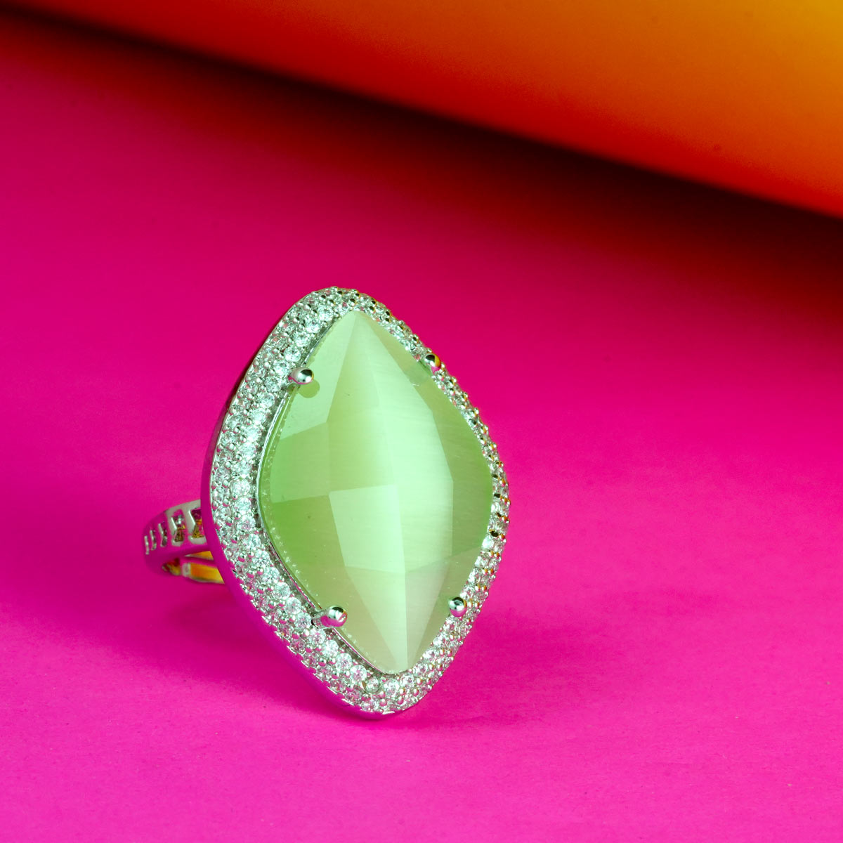 Asmi Finger Ring