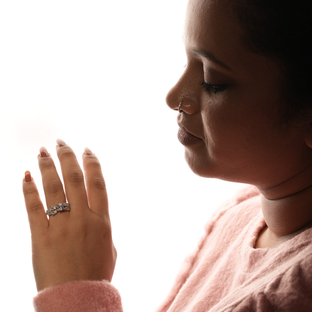 Anahita Finger Ring