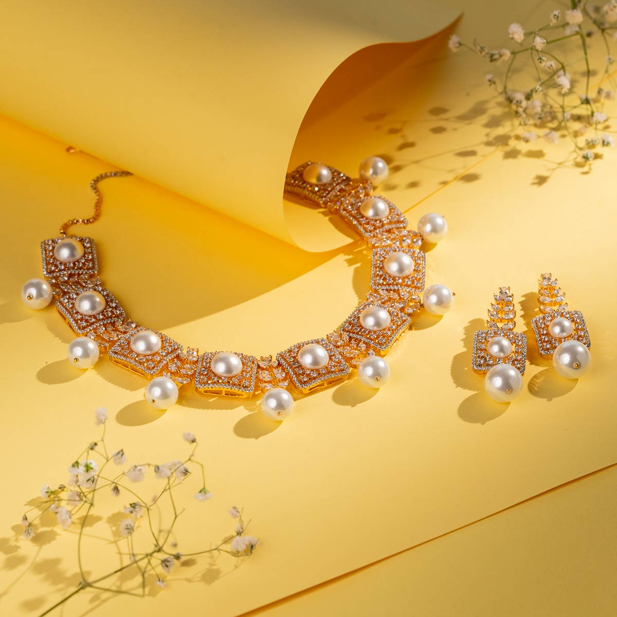 Pearl Radiance Necklace Set
