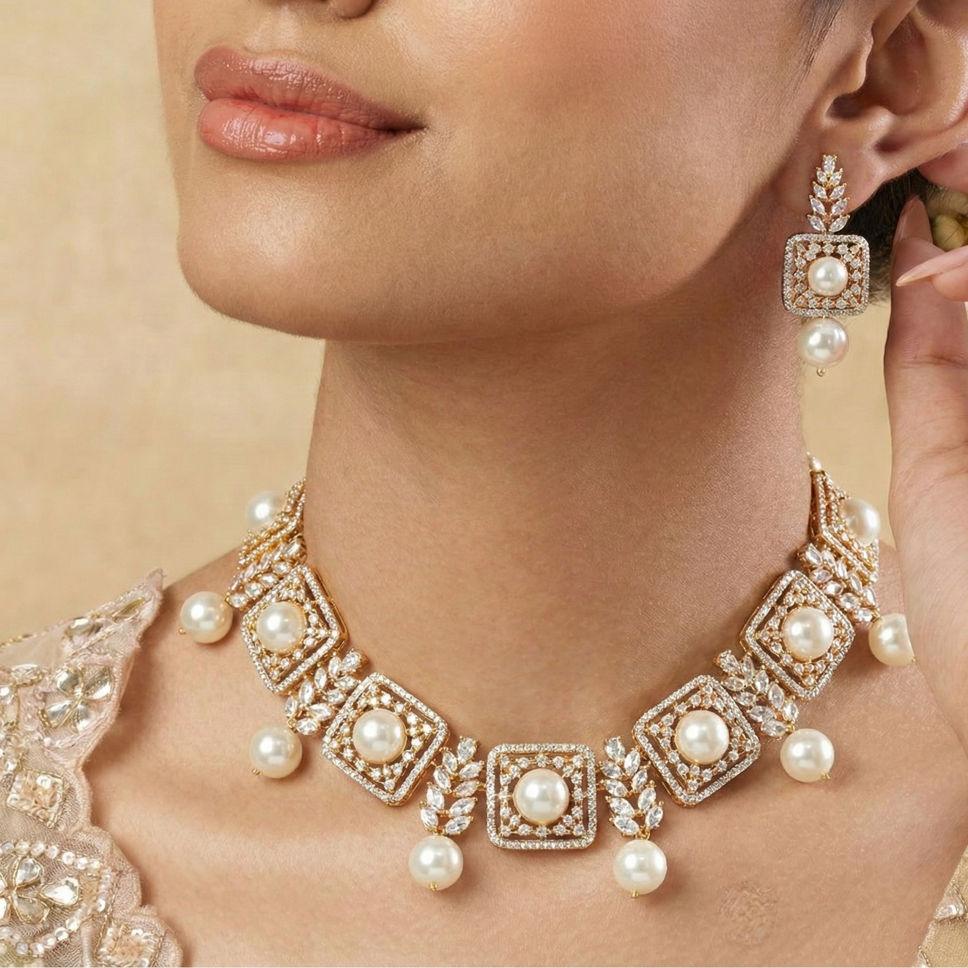 Pearl Radiance Necklace Set