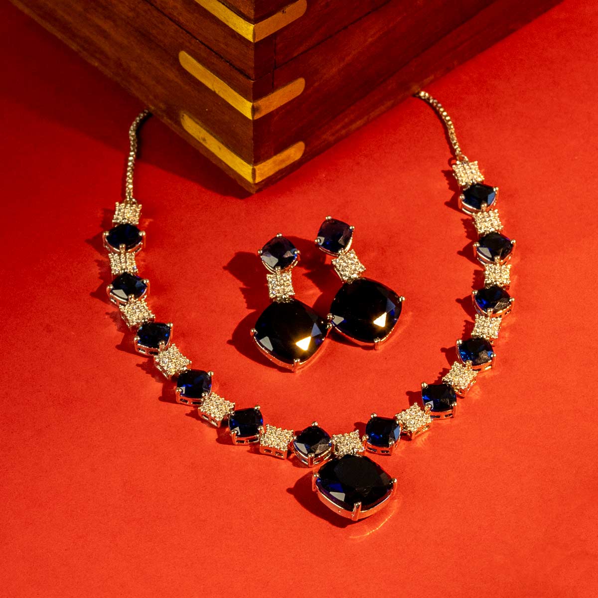 Royal Blue Radiance Necklace Set