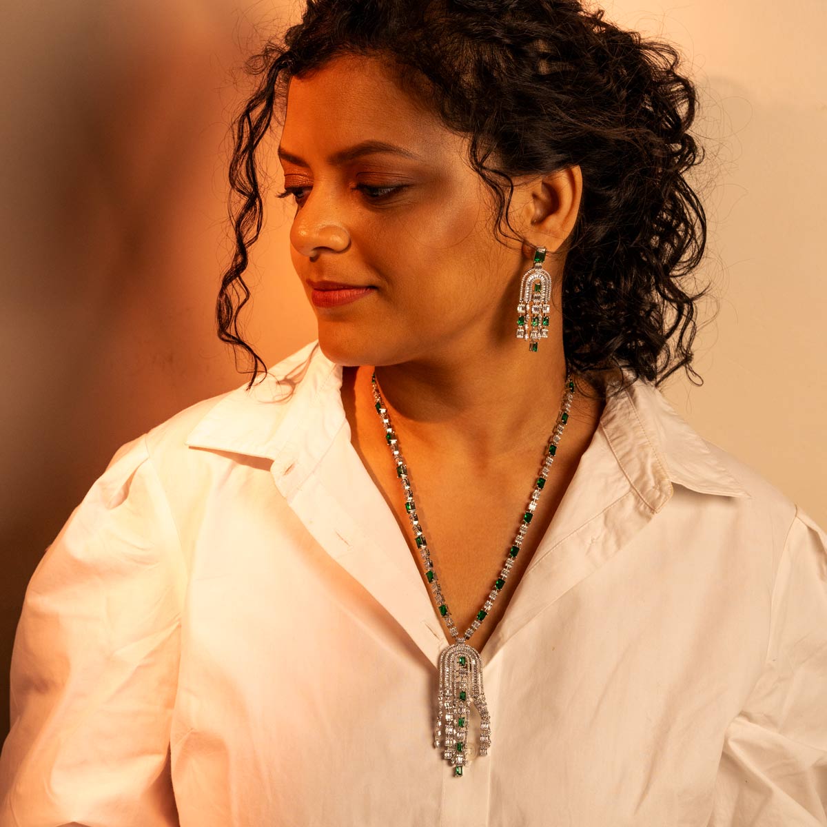 Emerald Arch Necklace Set