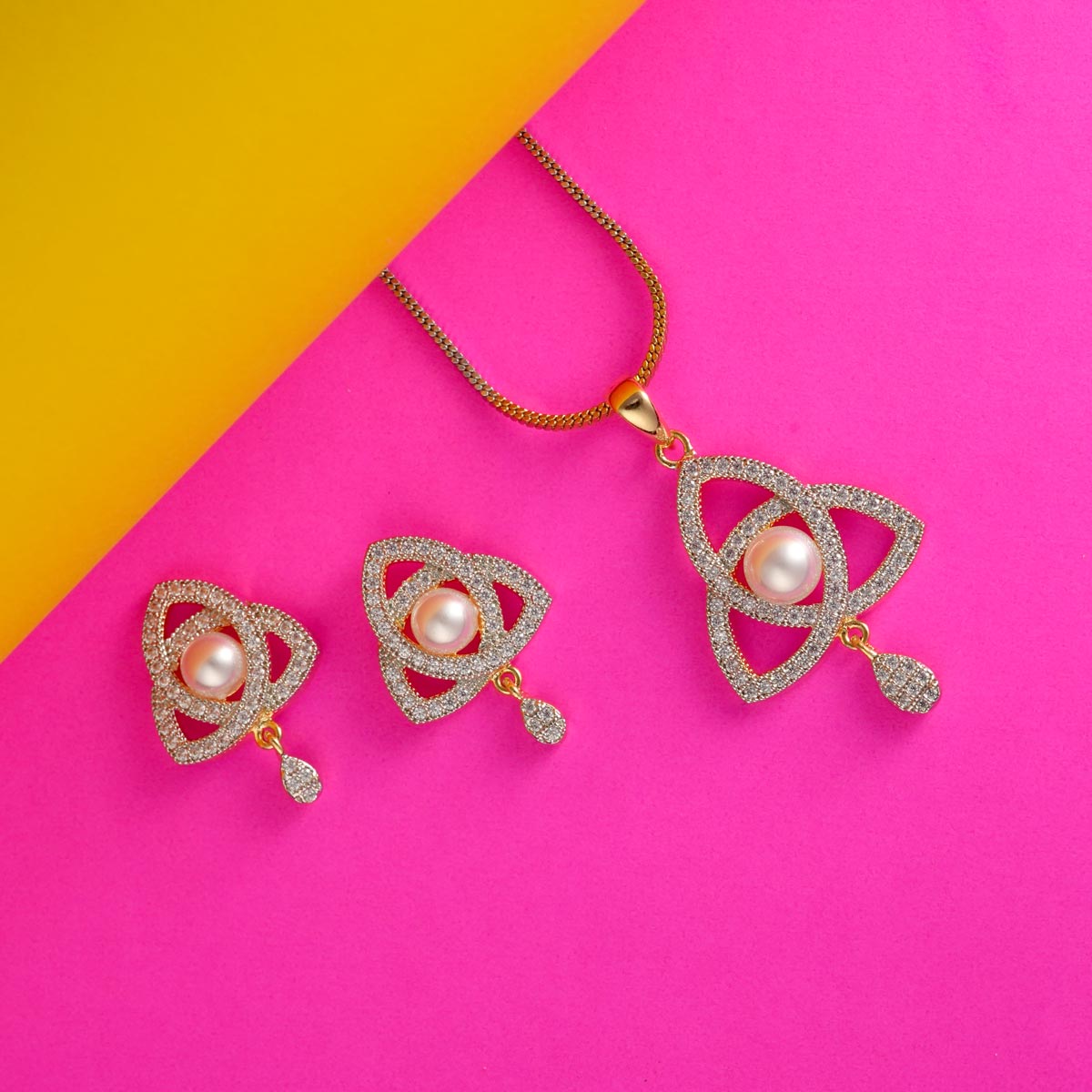 Trinity Pearl Pendant Set