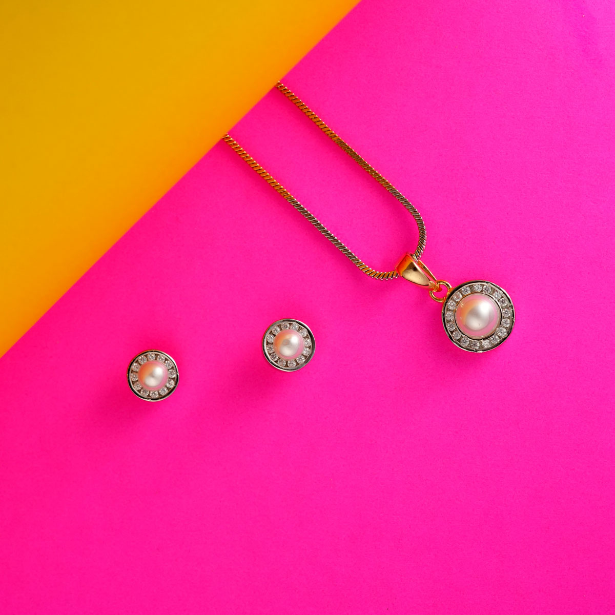 Pearl Halo Pendant Set