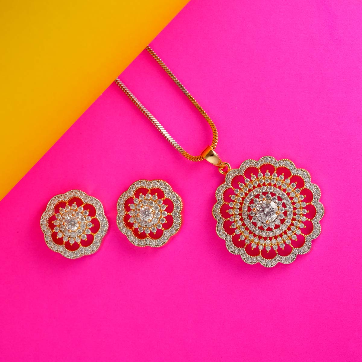 Golden Petal Pendant Set