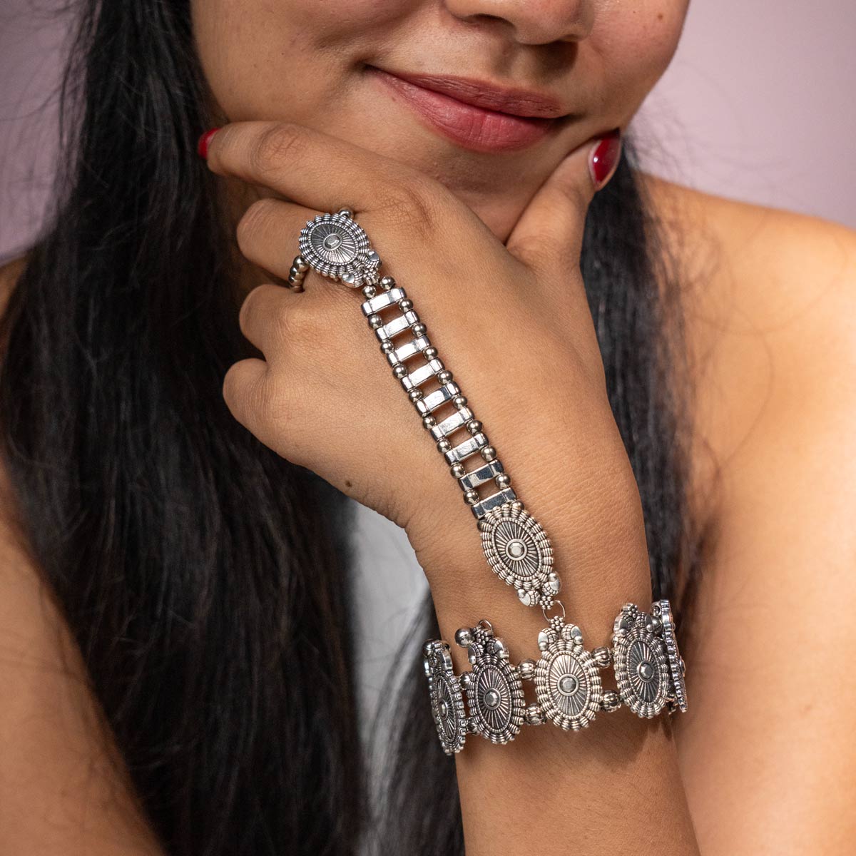 Mudra Hathpan Kada