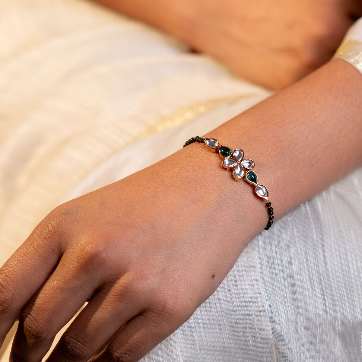 Floral Polki Hand Mangalsutra