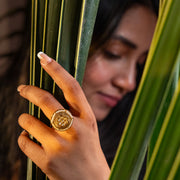 Kundan Pearl Floral Statement Ring