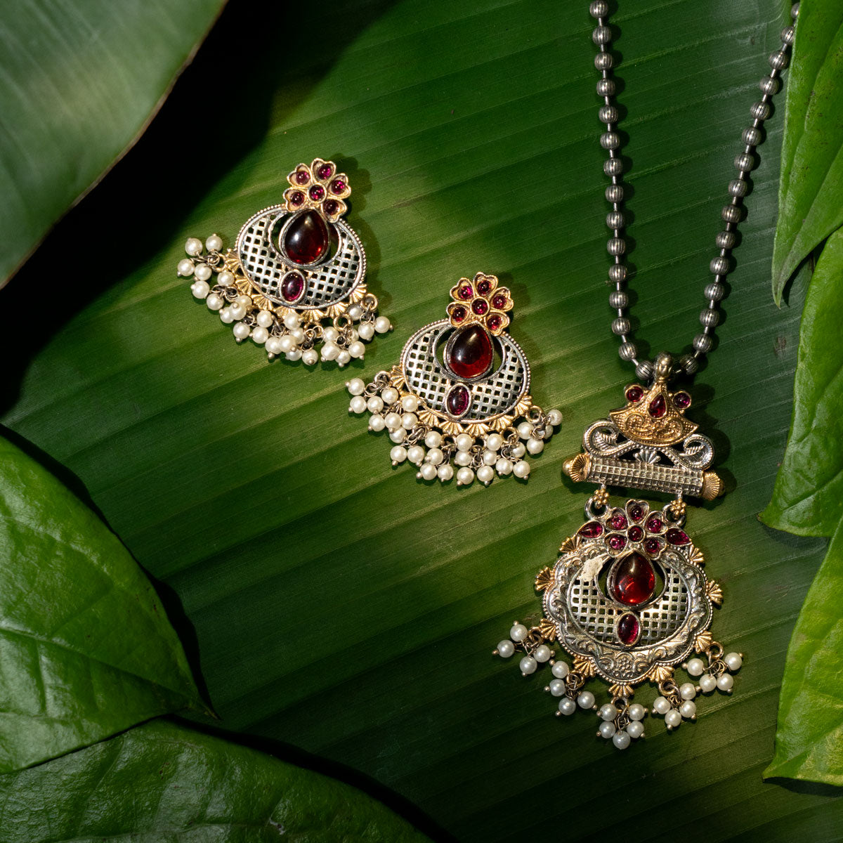 Aaranya Jadau Necklace Set