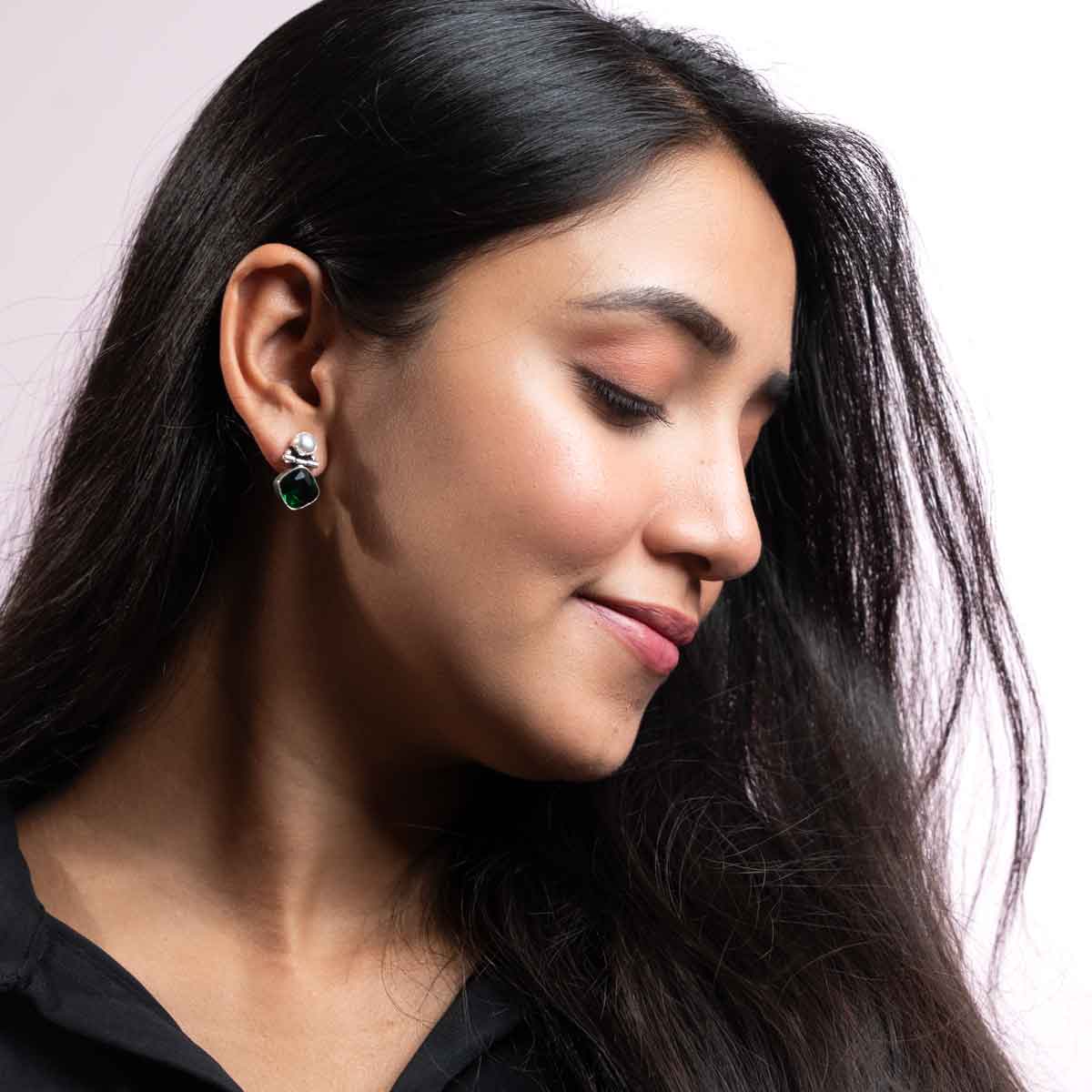 Stone With Pearl Detailing Studs