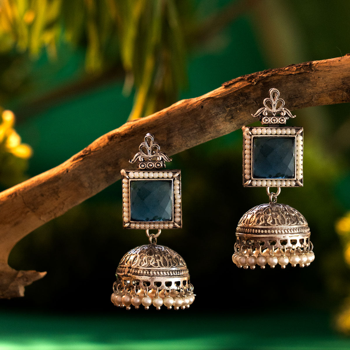 Neerja Blue Square Pearl Jhumka