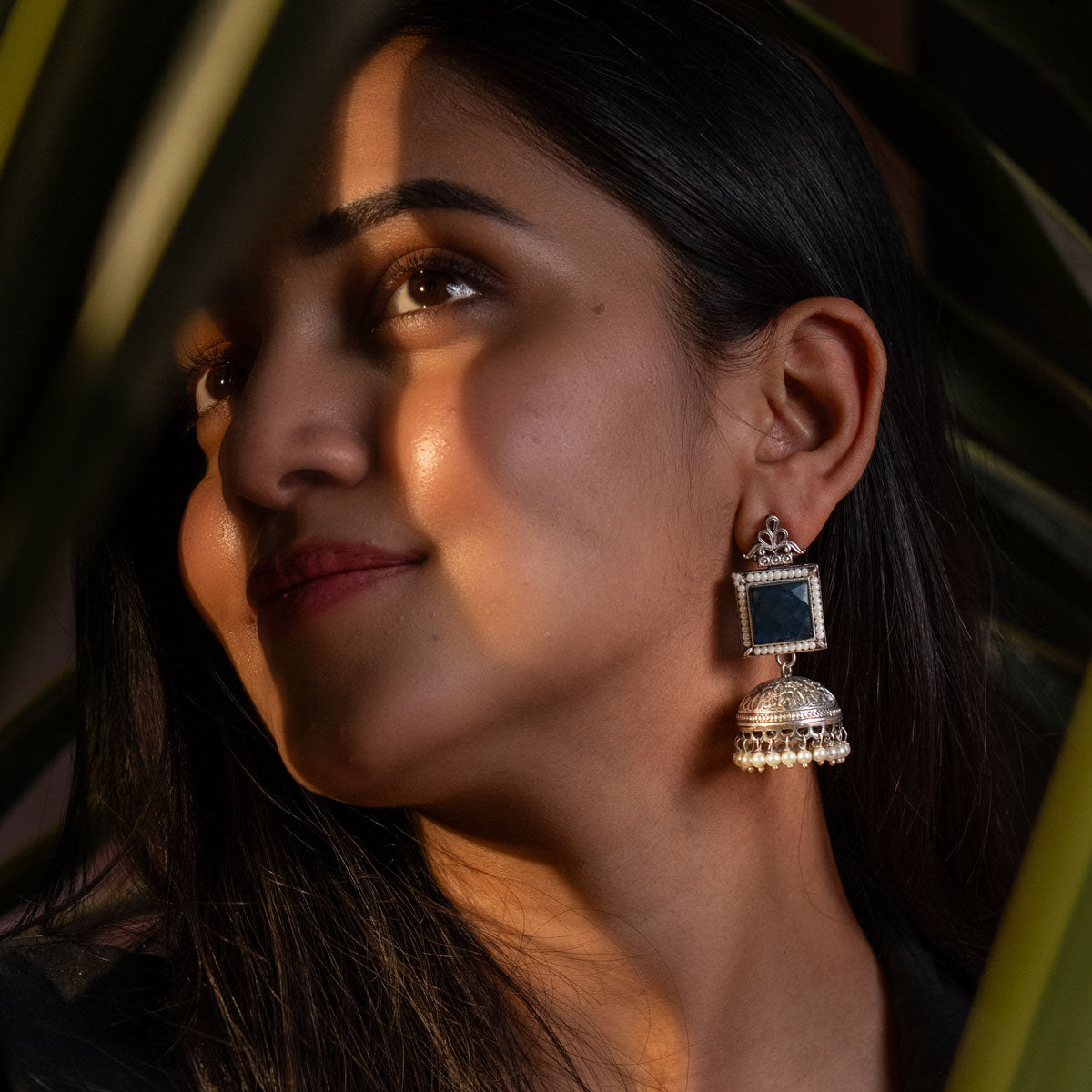 Neerja Blue Square Pearl Jhumka