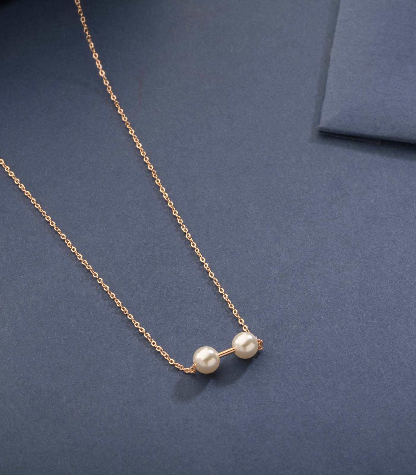 Tiny Dumbel Of Pearls Necklace (Brass)