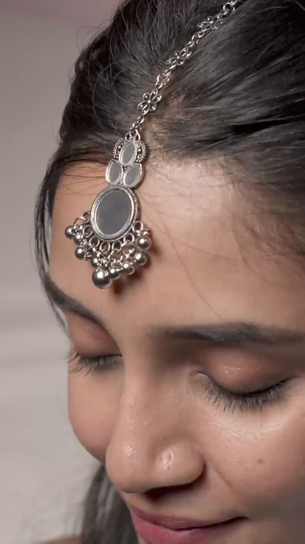Load video: Jhilmil Mang Tikka