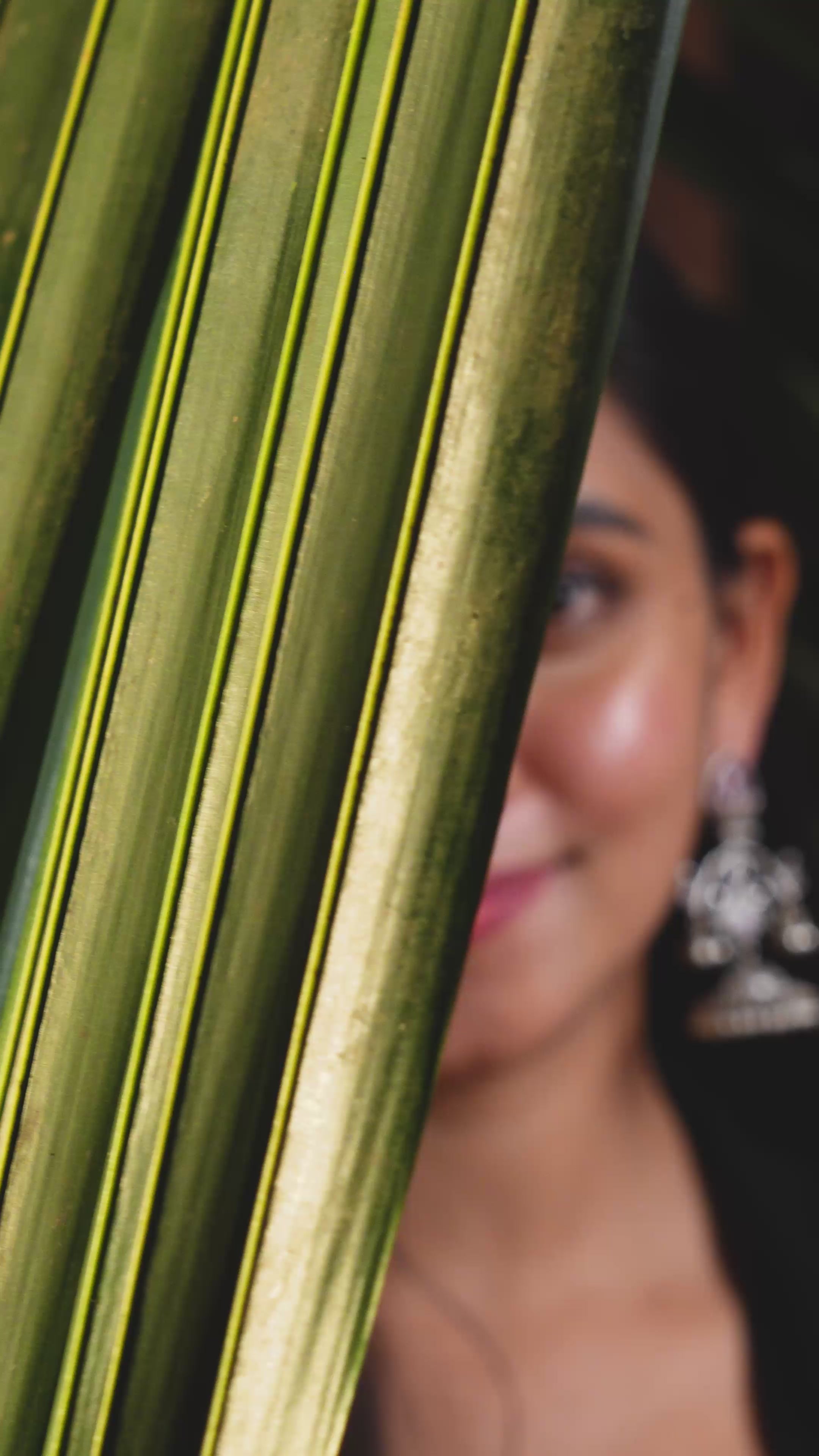 Load video: Tejasvi Pearl Jhumkas