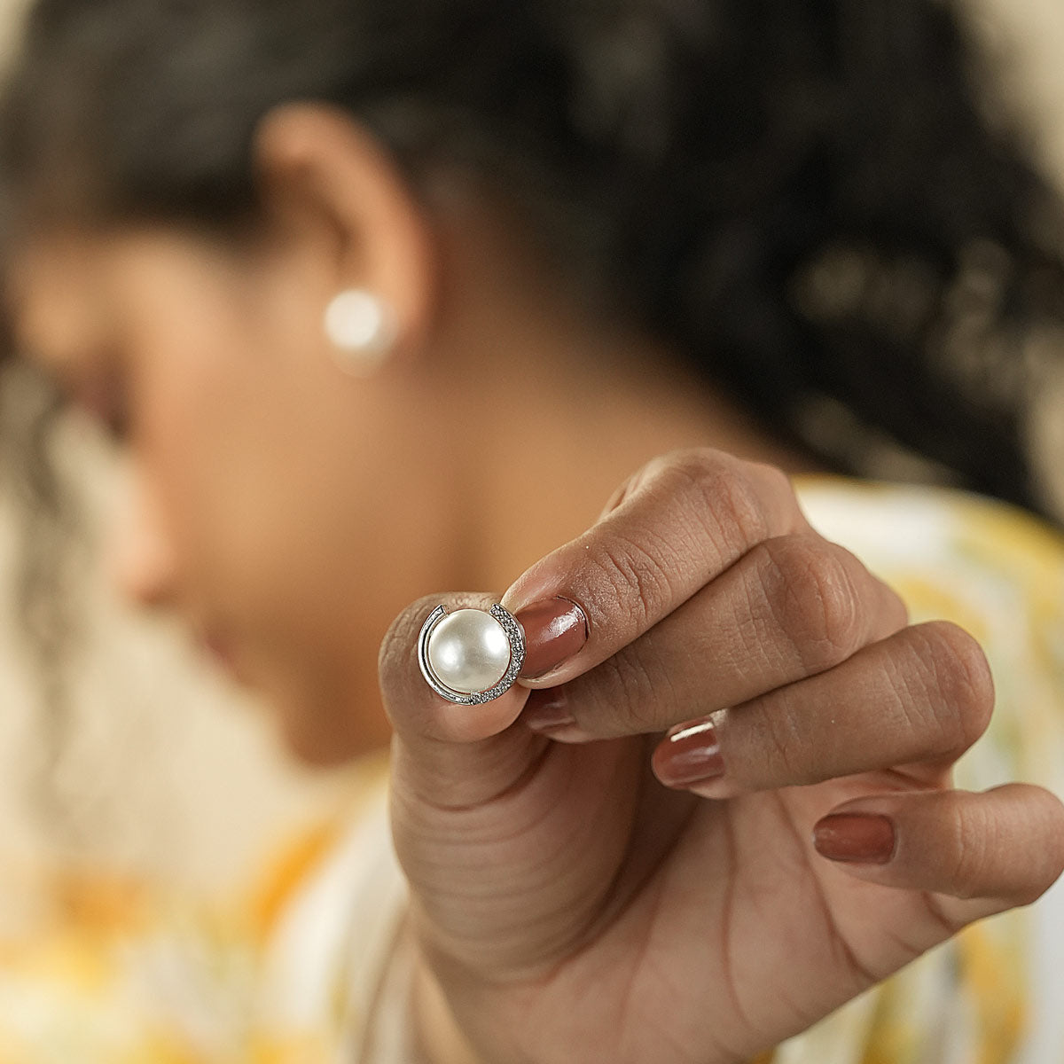 Sitara Pearl Glow Earrings
